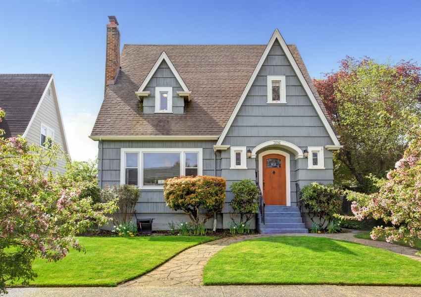 single family home exterior curb appeal